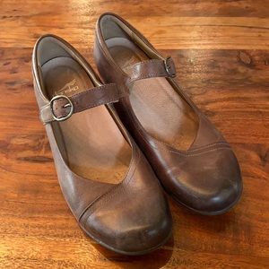 Dansko MaryJane shoes